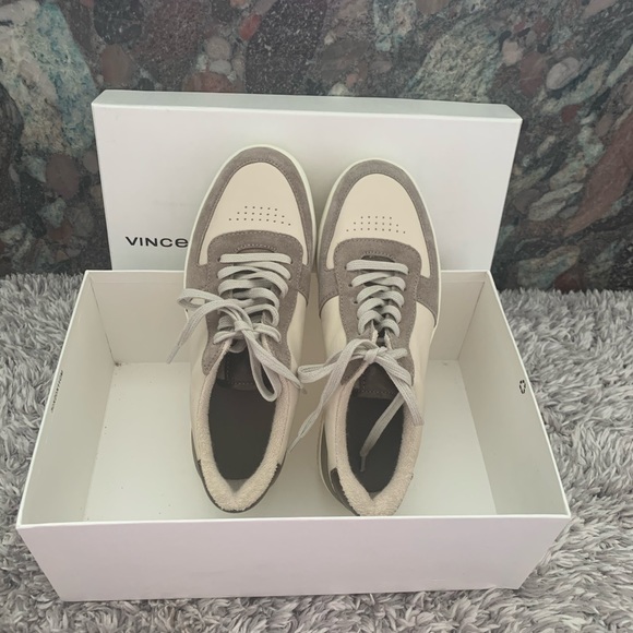 ❌SOLD❌Vince sneaker - Picture 2 of 8